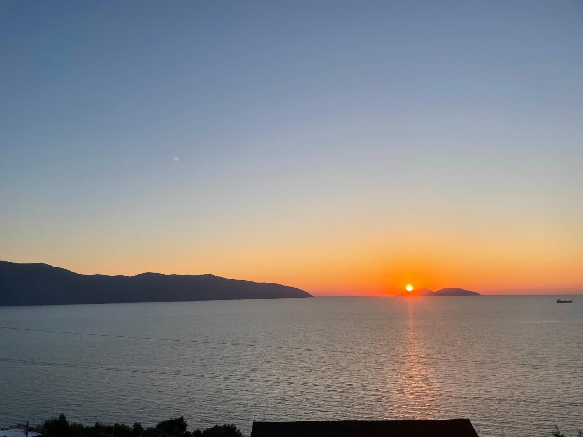 Sunset Vista Guesthouse Wlora Zewnętrze zdjęcie